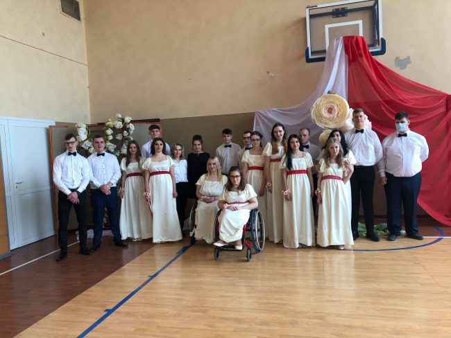 180681670_888758735378338_3395356943556342851_n